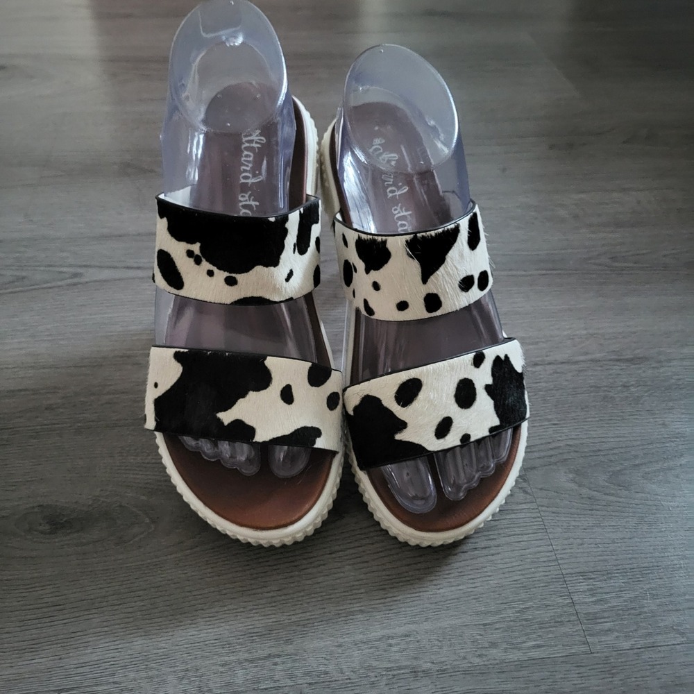 Altar'd State Cow Print Platform Slide Sandals Women 6.5 Western Farmcore Casual - Picture 2 of 7